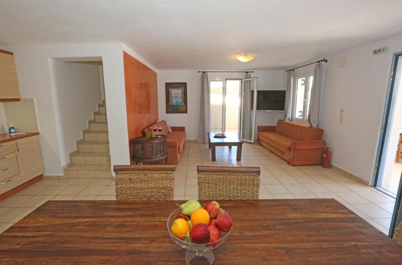 Sunrise Beach Suites Azolimnos Exterior photo