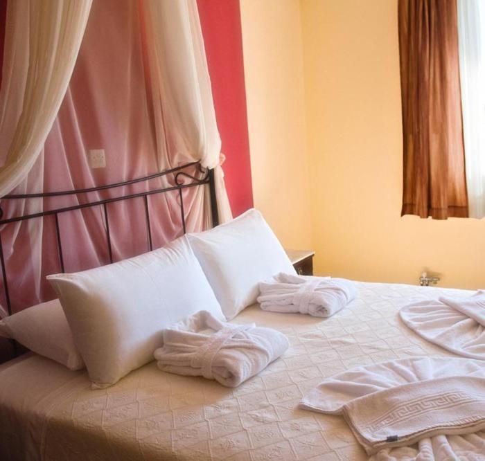 Sunrise Beach Suites Azolimnos Exterior photo