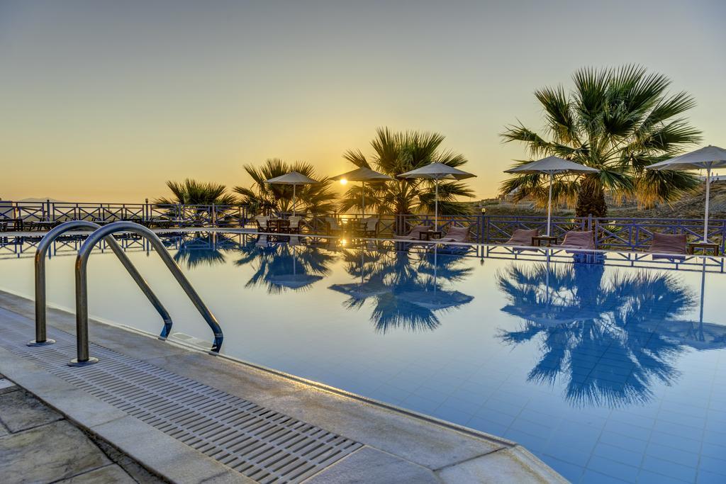 Sunrise Beach Suites Azolimnos Exterior photo